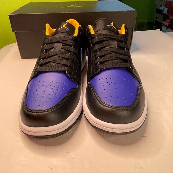 Air Jordan 1 Low Lakers Mens Size 10 Basketball Sneakers Shoes - Picture 5 of 9